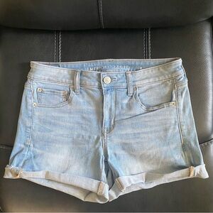 American Eagle Midi shorts